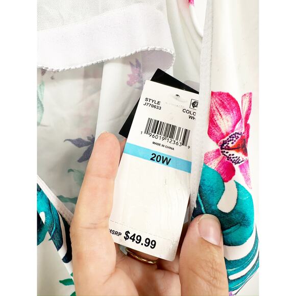 Island Escape Floral Printed Monterey Underwire Shirred Tankini Swim Top 20W - Picture 5 of 6